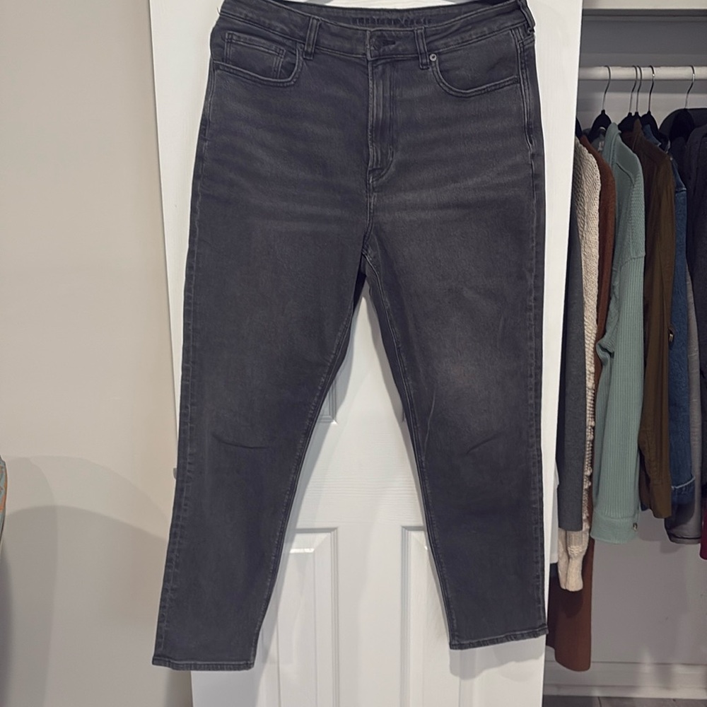 American Eagle Black Mom Jeans
